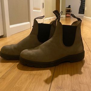 Brand new Blundstone boots size8